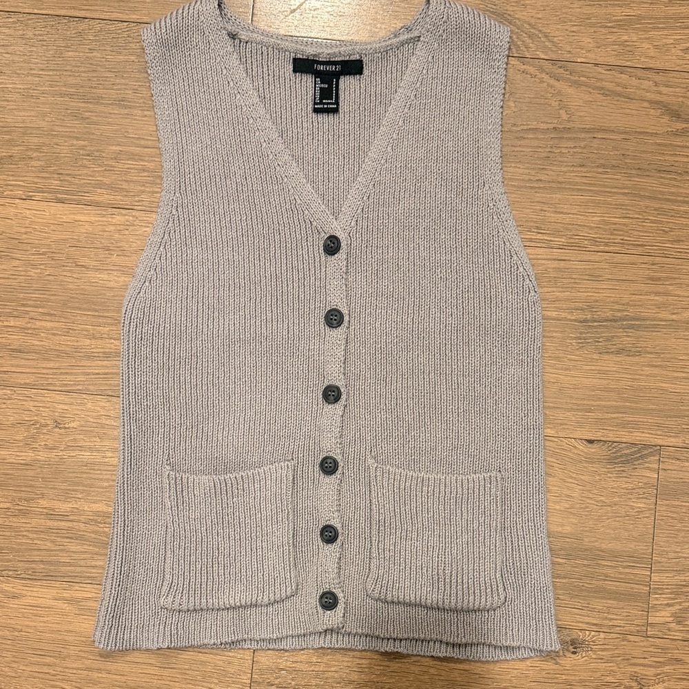 F21 Light gray/Taupe Knit Button-Front Vest